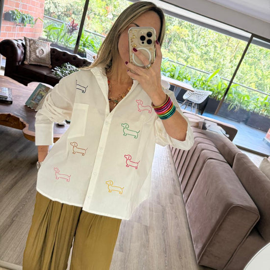 Camisa Perritos Salchicha Oversize 