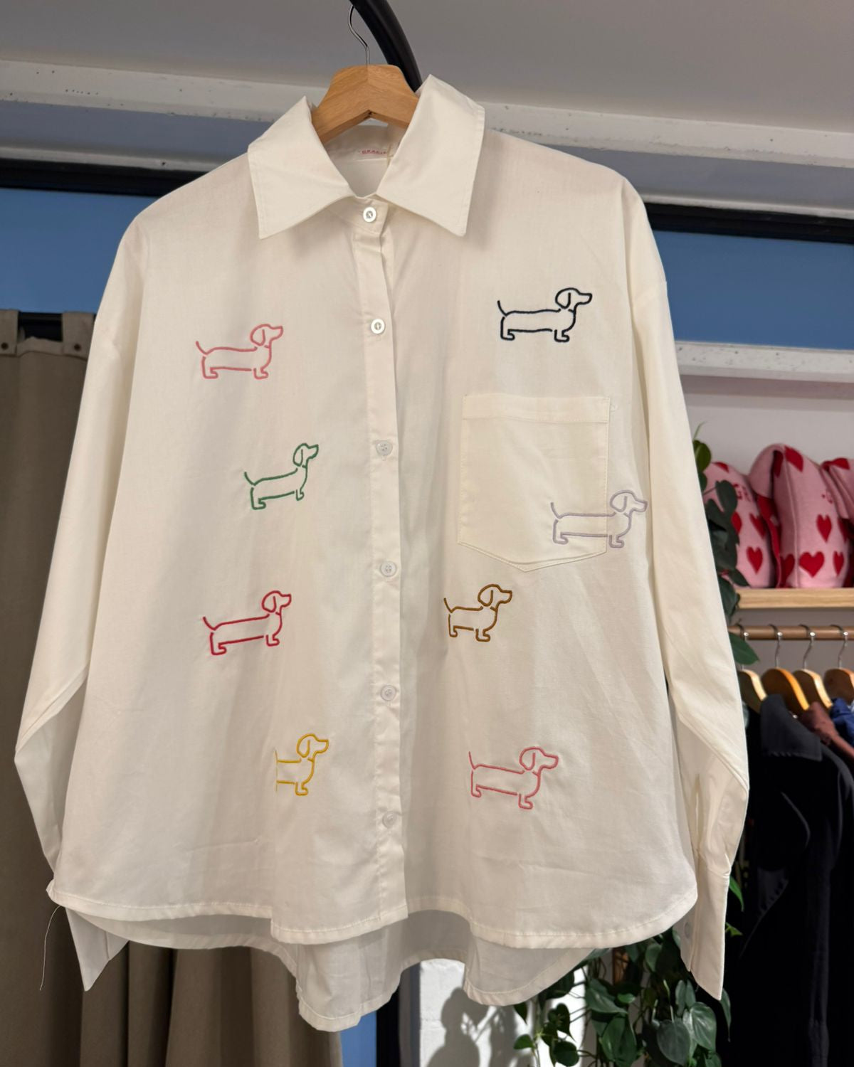 Camisa Perritos Salchicha Oversize 