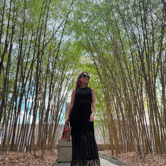Vestido Negro Hilos