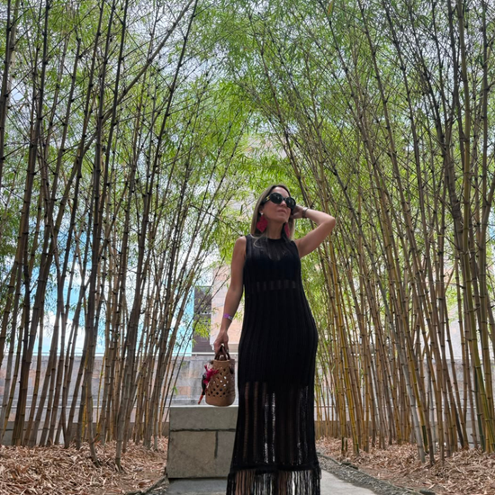 Vestido Negro Hilos