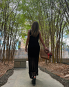 Vestido Negro Hilos