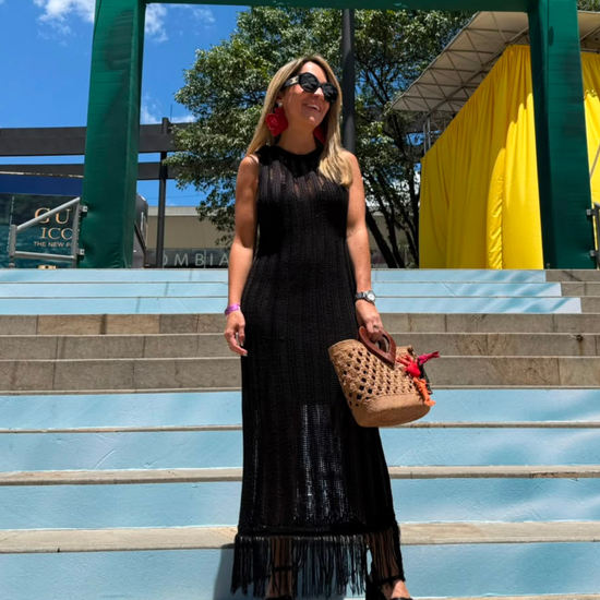 Vestido Negro Hilos